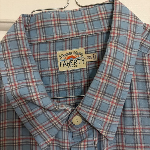 Faherty button down - Picture 3 of 4